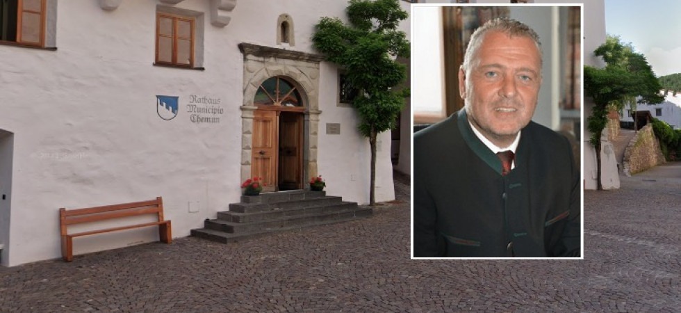 Castelrotto, il Consiglio comunale si dimette per il sindaco 'no vax'